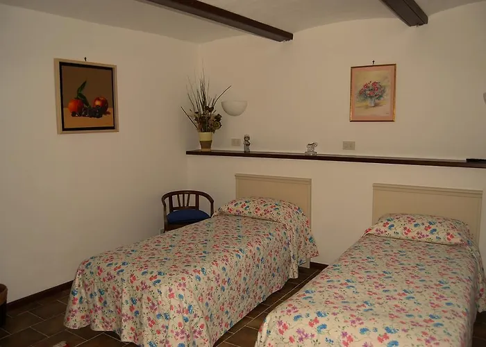 Oda ve Kahvaltı San Rocco Di Di Isola D'asti 3*